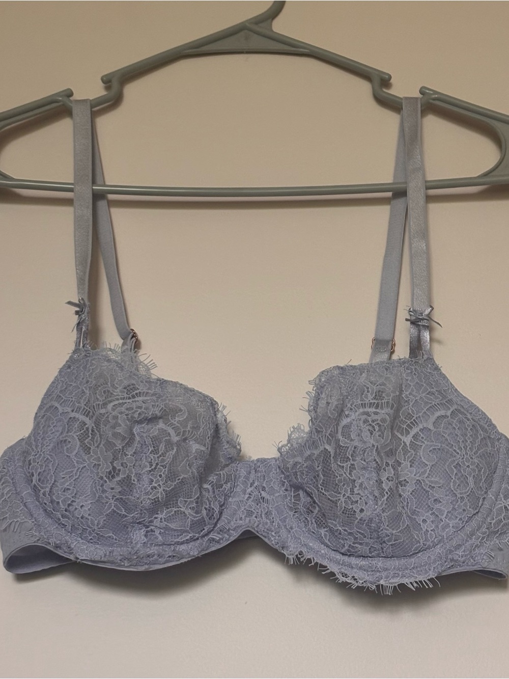 Victoria's Secret Light Lavender Lace Underwire Bra